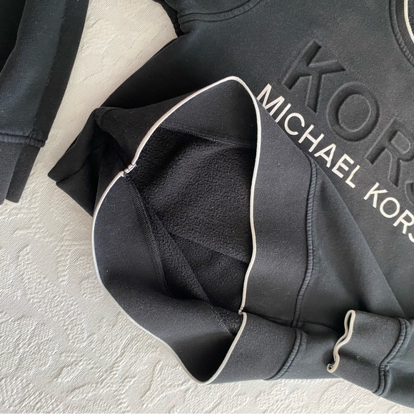 Michael Kors Pullover Sweater Small - Picture 2 of 6